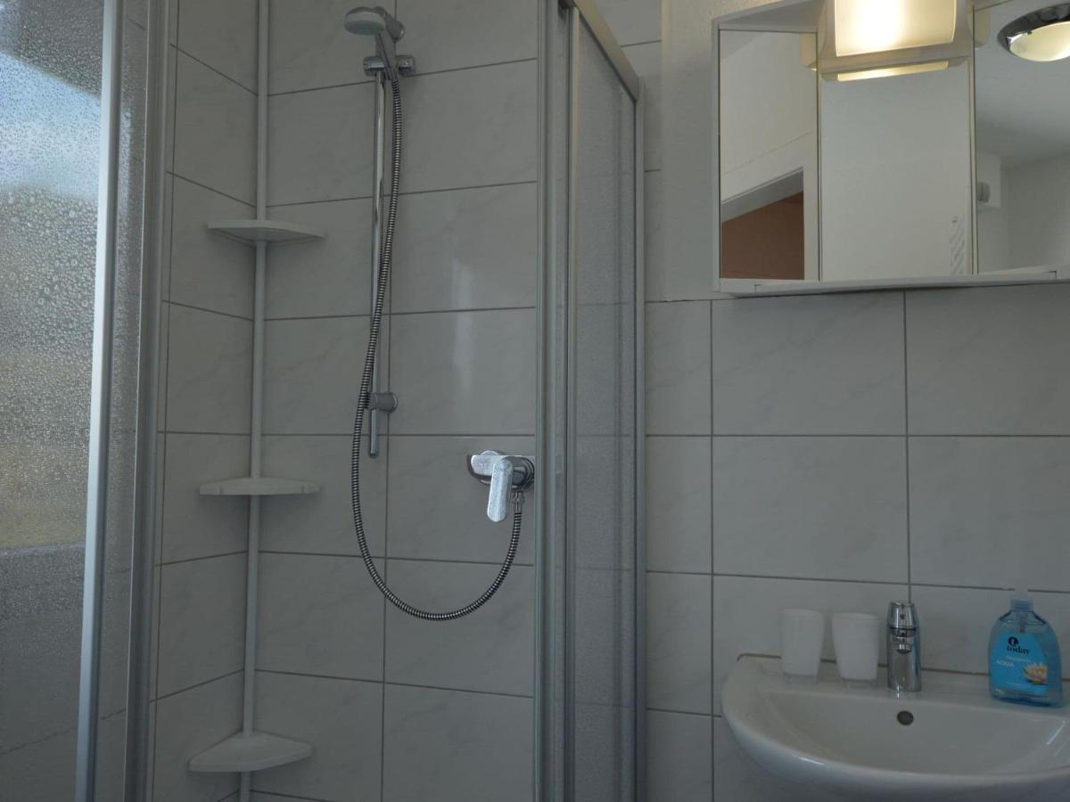 Cozy Apartment In Rees With Free Wifi Exterior foto